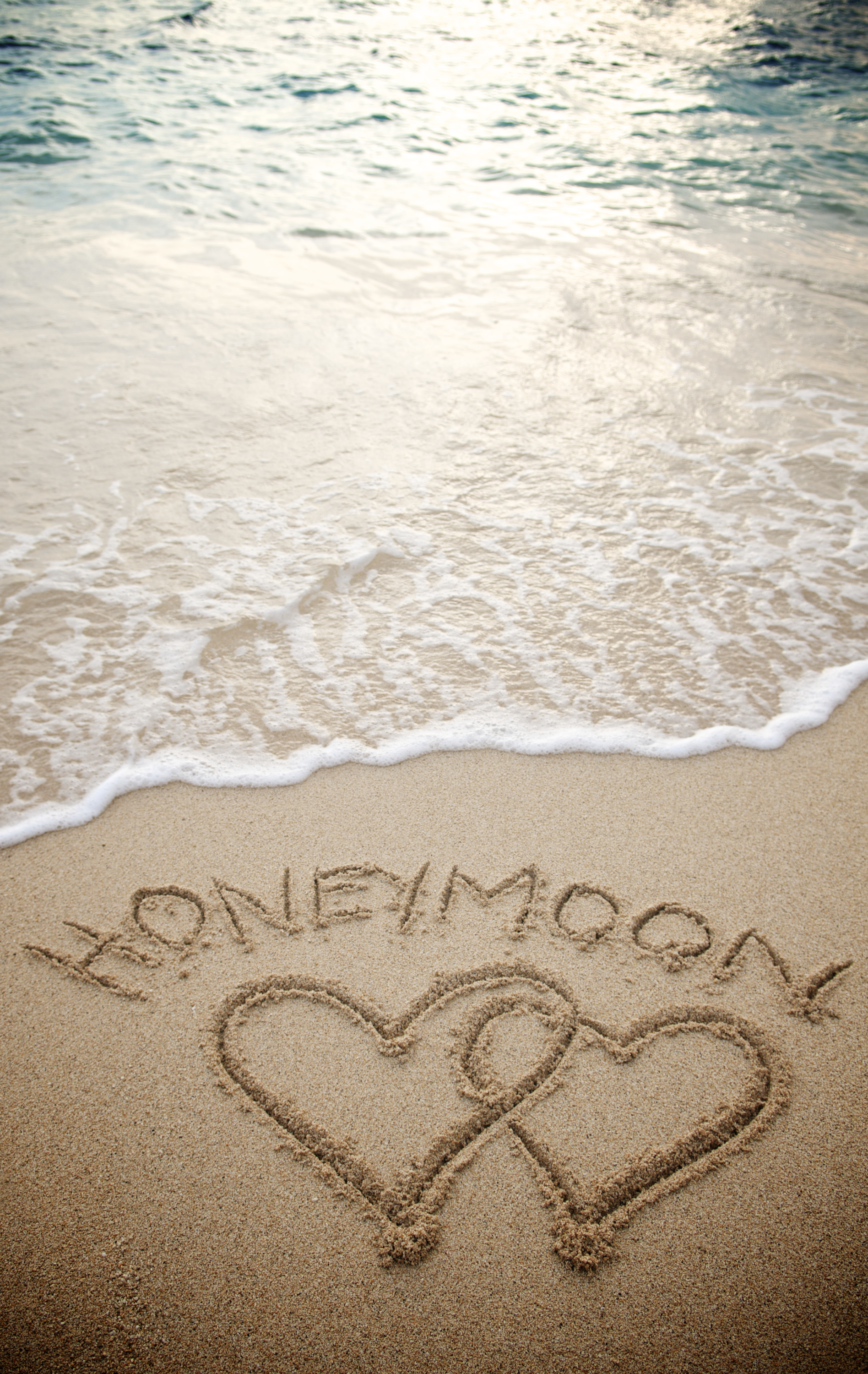Honeymoon Venues image