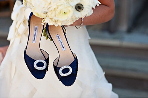 Navy and White: Traditional and Elegant