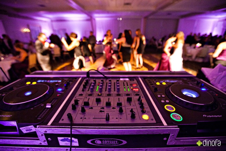 Choosing The DJ For Your Wedding Day