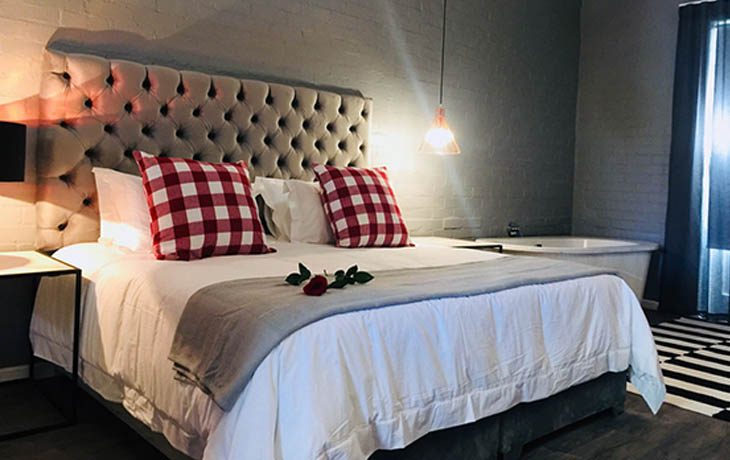 Ruby Rose Country House